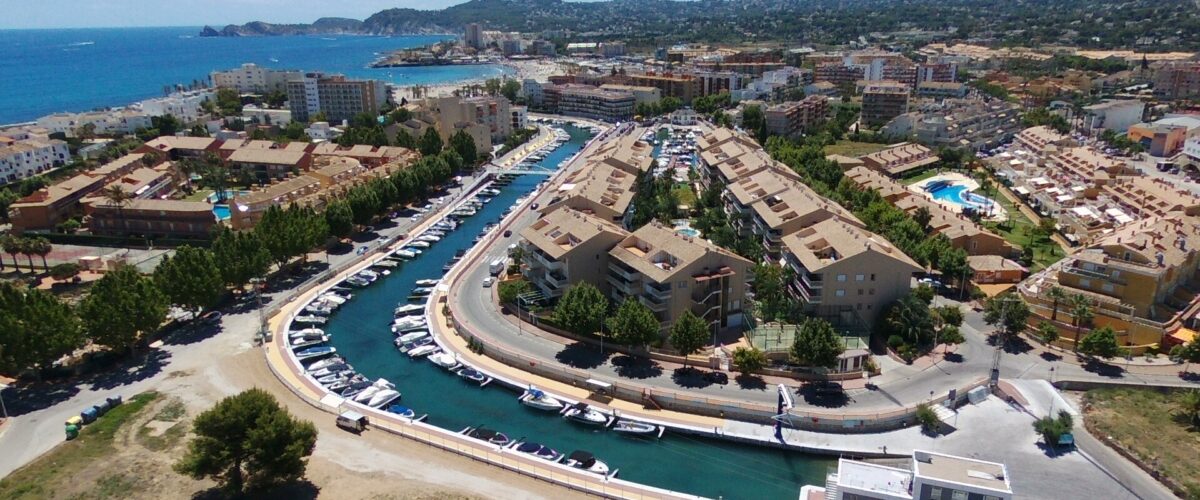 { "product_id": "090C", "uuid": "D7BA9C6860C1379D71FEA619DAD86886", "run_date": "2017-07-04T124841+0200", "filename": "Bebop_2_2017-07-04T125149+0200_D7BA9C.jpg", "media_date": "2017-07-04T125149+0200" }